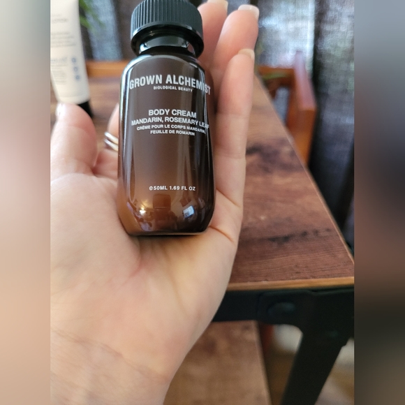 Grown Alchemist Body Cream Mandarin & Rosemary Leaf - Picture 3 of 3